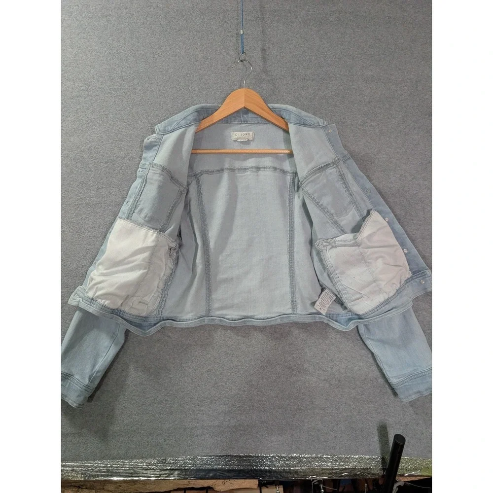 Sono Light Wash Denim Jacket Size L Cropped‎ Button Front Stretch Y2K Style